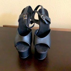 Pole pleasers 6 inch heels